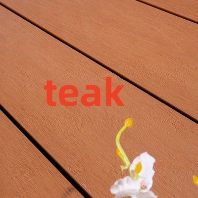 Splinter Free Wood Plastic Composite Flooring 140 X 25MM Anti Serangga WPC Hollow Decking