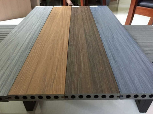 146 X 22mm Beech Wpc Kayu Decking Daur Ulang Kayu Komposit Padat Luar Ruangan