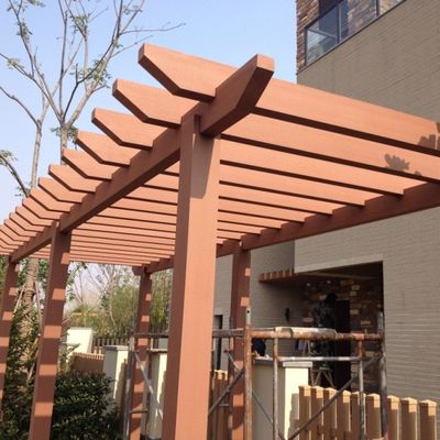 Ramah Lingkungan WPC Pergola Komposit HDPE Pergola Kayu Modern Tahan Air