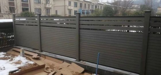 Panel Pagar WPC Tahan Cuaca 200 X 200 Mm Eco Outdoor Grey Composite Fence Panels